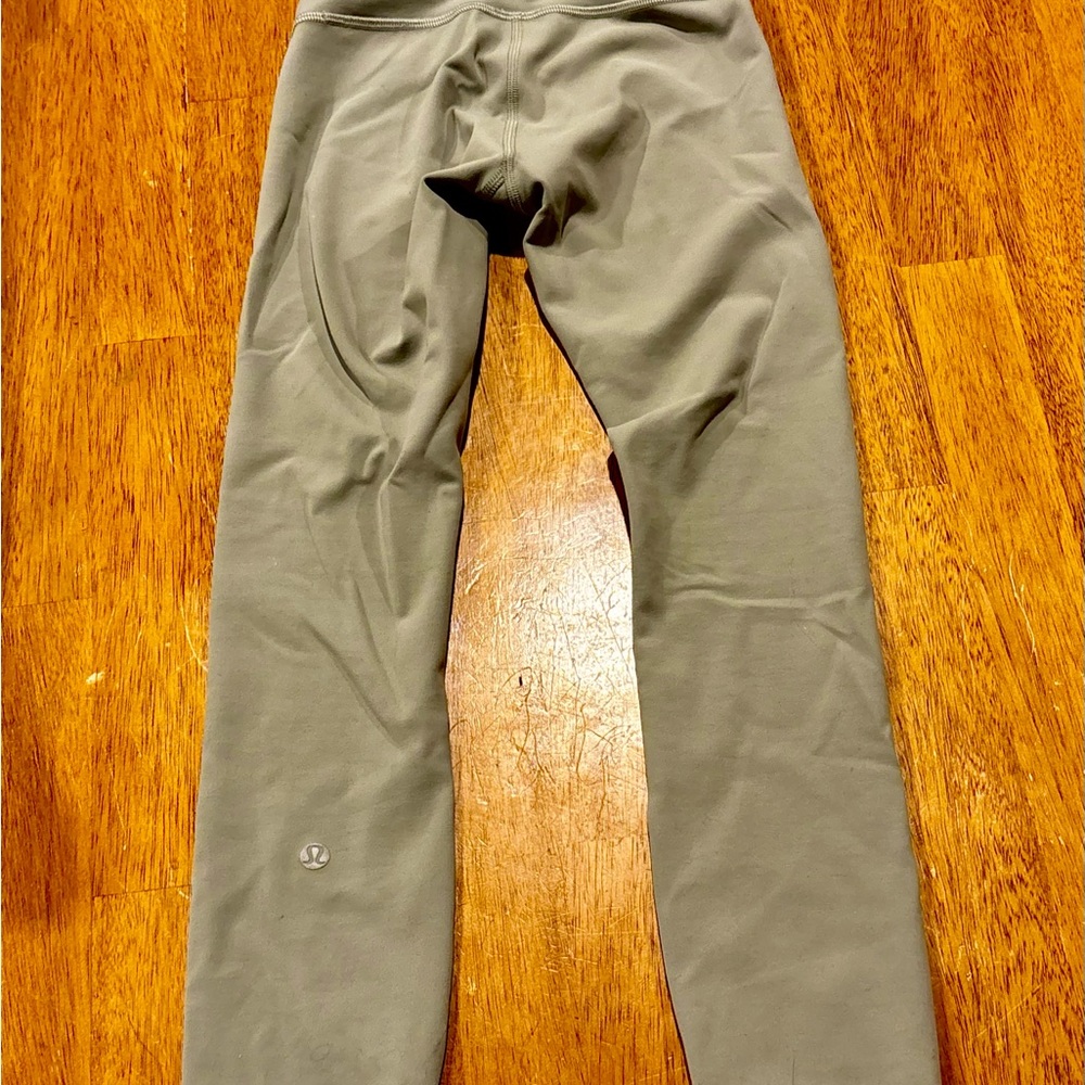Lululemon Sage Green High Rise Leggings Size 0 Full Length Athletic Yoga - Picture 2 of 9